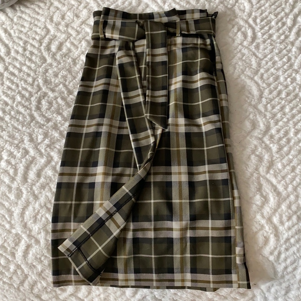 Knee length skirt